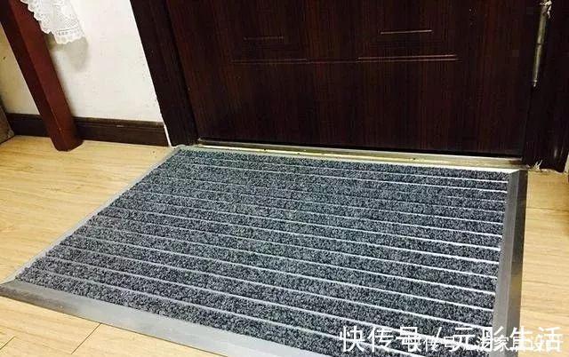 铝合金|越来越多人不在门口放地垫了，现在流行这样弄，省钱干净又实用