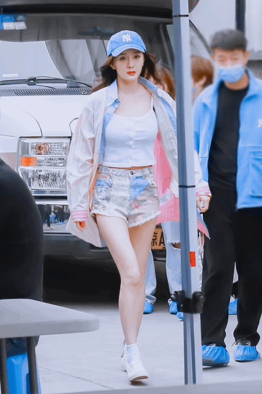 穿球鞋的女生，真的很土吗？