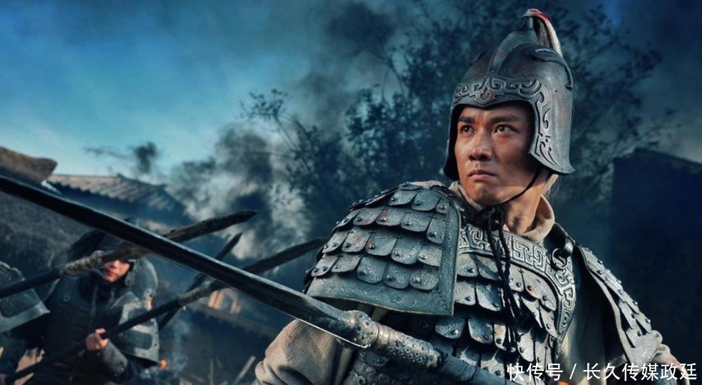 许褚|庞德五十回合打平许褚，一百回合打平关羽，那么遇到赵云呢？