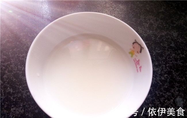 吃了几十年饺子，此款馅料第一次尝，外酥里嫩又鲜又香，真美味