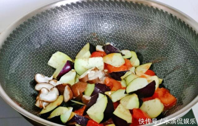 去掉|西红柿的新吃法,比炒鸡蛋还好吃,鲜香滑嫩,汤汁拌饭好吃到舔碗