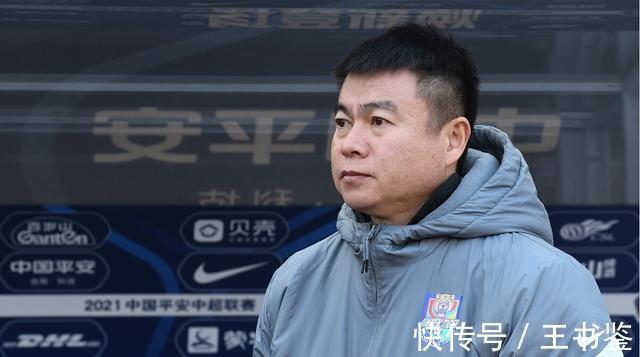 中超|喜讯!于根伟即将正式回归津门虎带队,球迷直言悬着的心终于方向