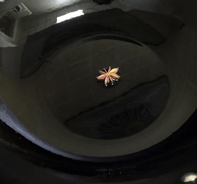 大虾除了煮着吃,还有一道经典做法,春节家宴露一手,全家都爱