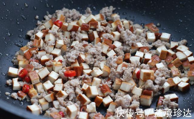 豌豆肉末|天气太热没食欲,试试这道菜,简单又下饭,瞬间就能打开你的味蕾