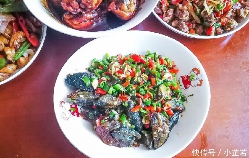 佩奇|孩子过生日,在家做了几道菜,不铺张不浪费,大家吃得好开心