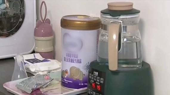 奶粉|新华全媒+｜疫情下的接力：为“断粮”宝宝送奶粉