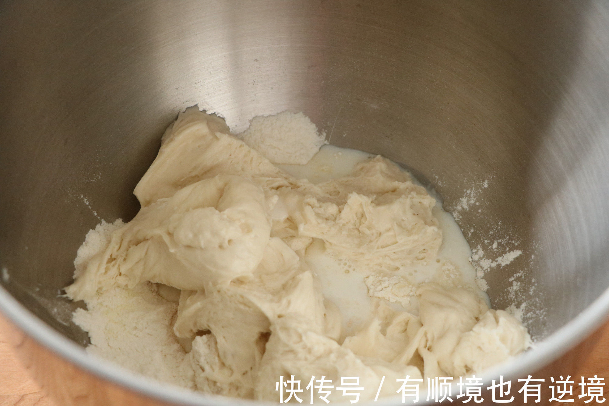 家庭版|我家一周至少做一次的吐司，冷冻起来，早餐几分钟就搞定，特营养