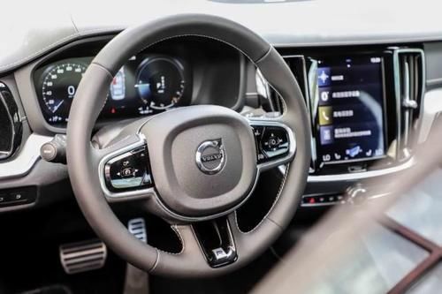 暴力|沃尔沃S60混动试驾实测544秒破百,优雅又暴力,千万别挑逗