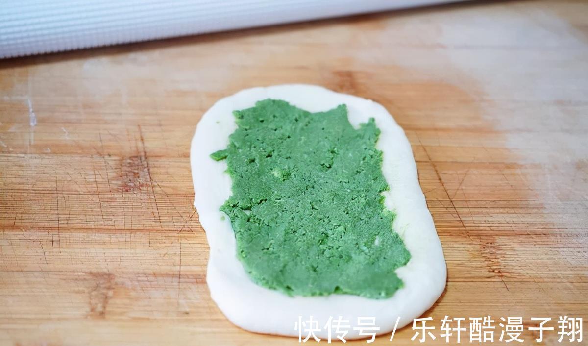 自己在家也可以做出带馅的抹茶吐司,松软香甜,层次分明