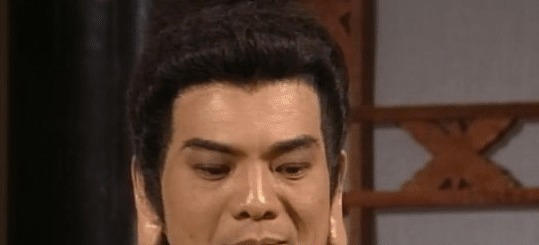 段誉!它是金庸书中最难学的武功,只有一个人会,不是六脉神剑!