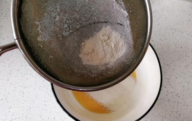 一觉|失眠最怕吃此菜,每天炒一盘,补脑益智,养心安神,一觉睡到天亮