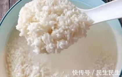 吃面包不如吃它,无须烤箱,放碗中一蒸,筋道暄软,比面包还好吃