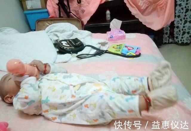 动作|宝宝对妈妈做的这些攻击性动作，其实是他表达爱意的方式，别打他