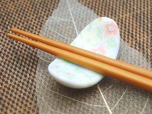 中国的筷子传到日本,不但被改变外形,还产生这8个使用禁忌