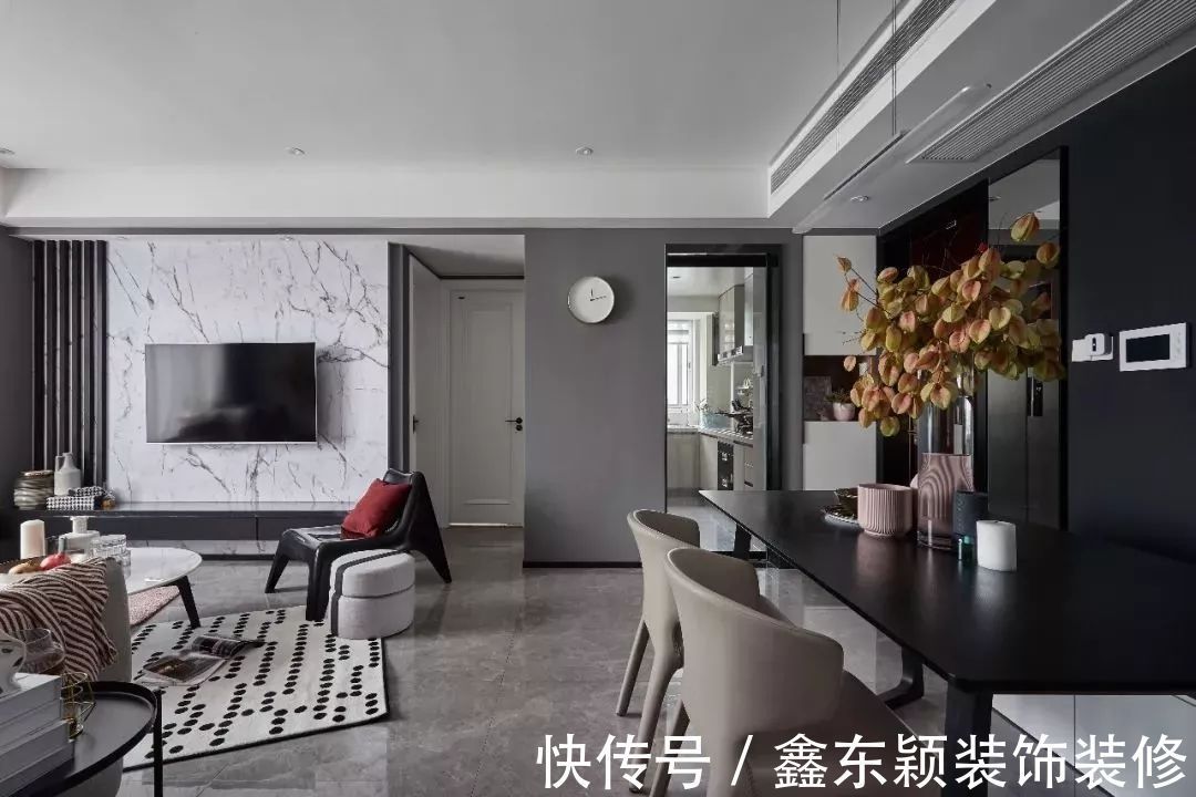 淋浴房|126平的三居室,独特的后现代风,充满了轻奢感。