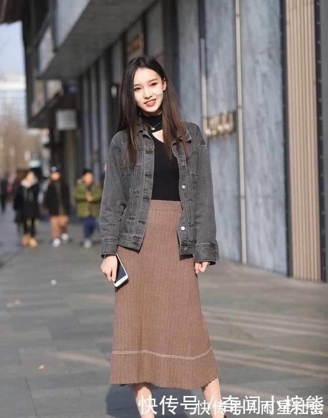 冬天 其实冬天才是丝袜的专场,看你们被哪个给迷到了,我是第三个