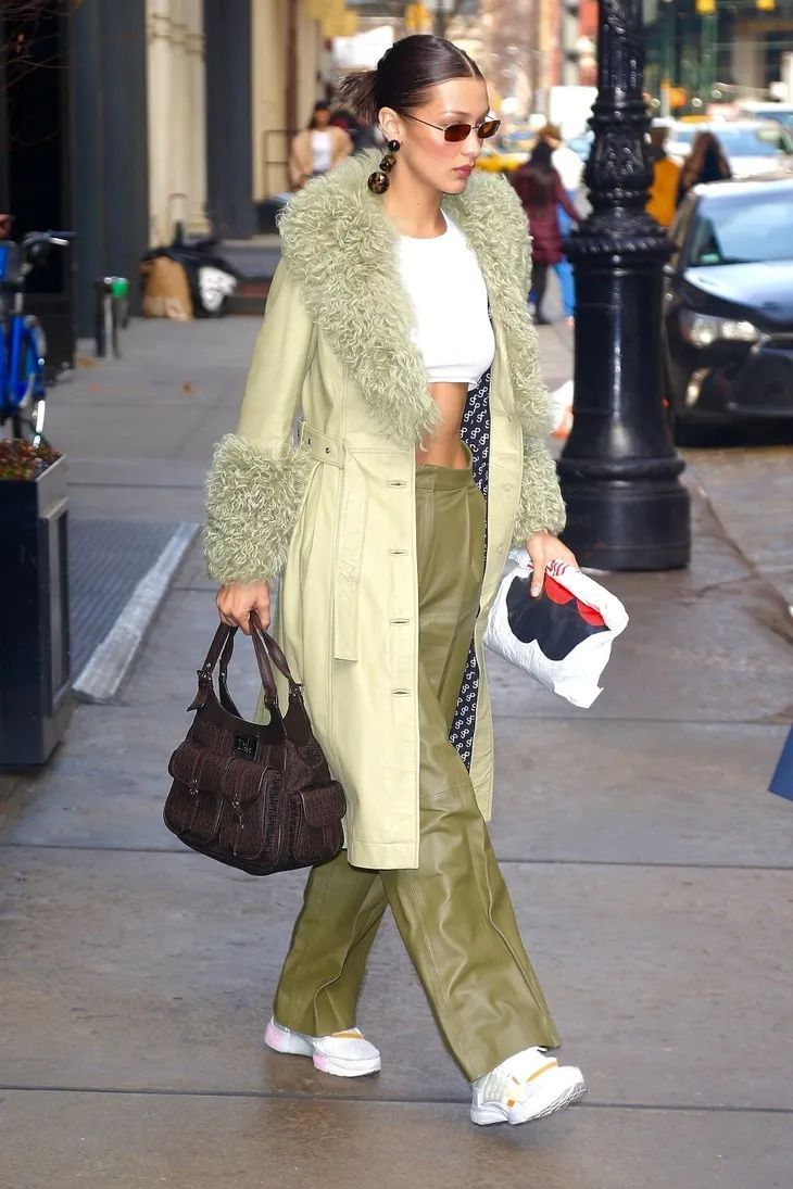 “最冷冬天”怕啥？像刘雯这样肯定冻不着|下周穿什么 | 冬天