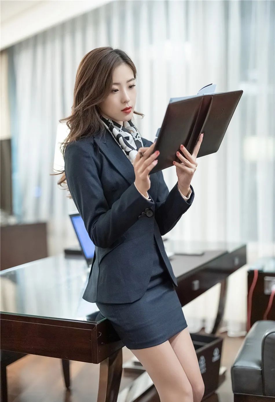 职业装 女孩上班,职业装穿搭,怎样穿得好看又时尚