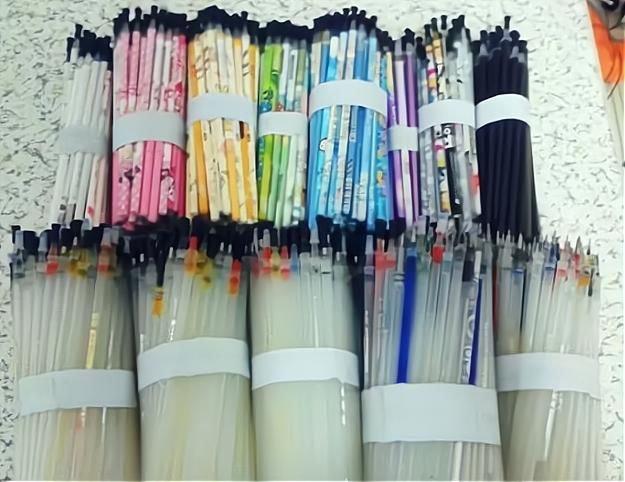 烧钱|学生时代“烧钱文具”排行榜，孩子要买买买，家长抱怨“真费钱”