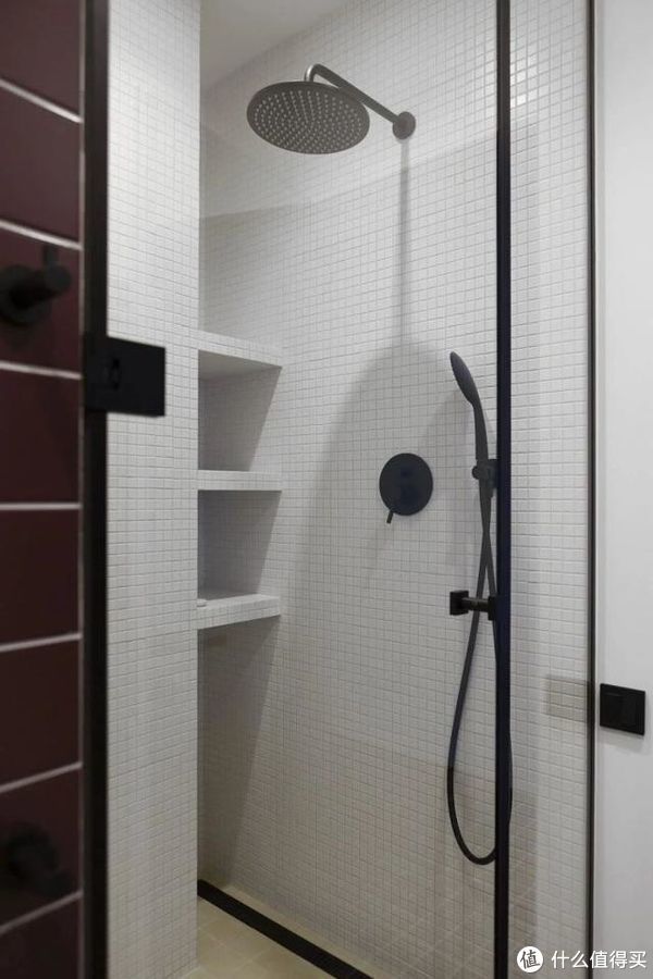 杭州|杭州95后女孩花光积蓄，买下55㎡公寓，全屋极简风，这才叫独立女士！