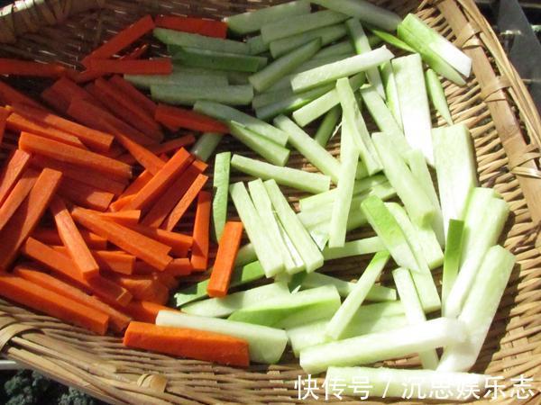 奶奶|腌萝卜怎样做才好吃奶奶用了20年的秘方做法,不用花钱买了