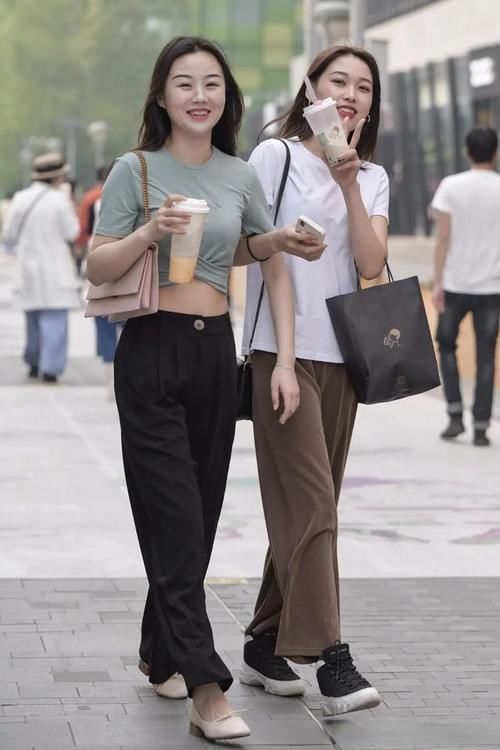 搭配 同样的搭配,穿出不同的视觉效果,清新又美丽