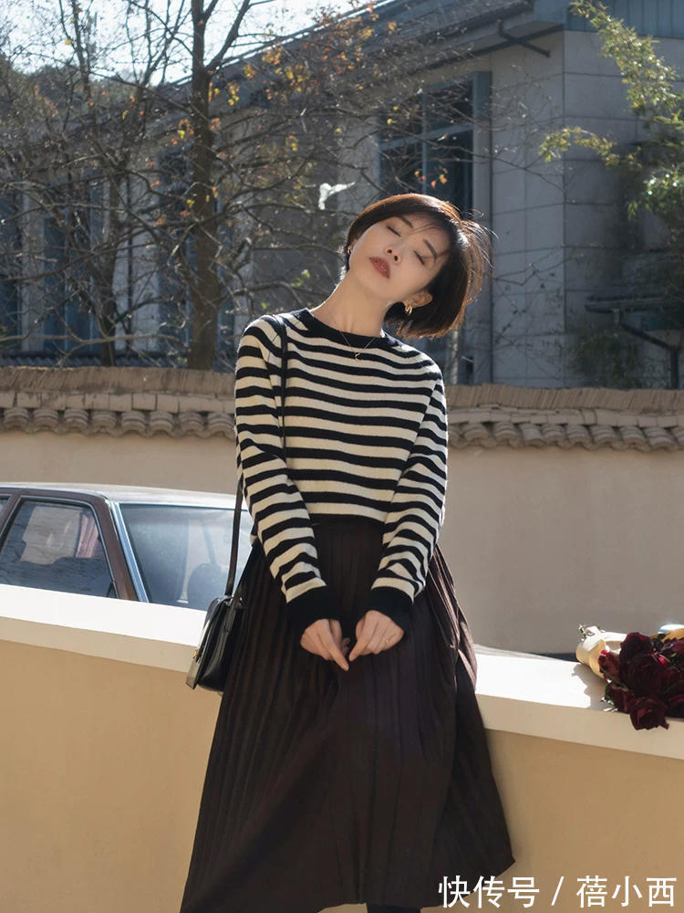 搭配 今年还是穿“毛衣”最时髦,搭配半身裙知性优雅,直筒裤简约高级