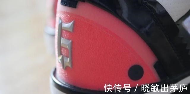 从漫画里走出来的球鞋!中国第一后卫的专属战靴你心水吗!