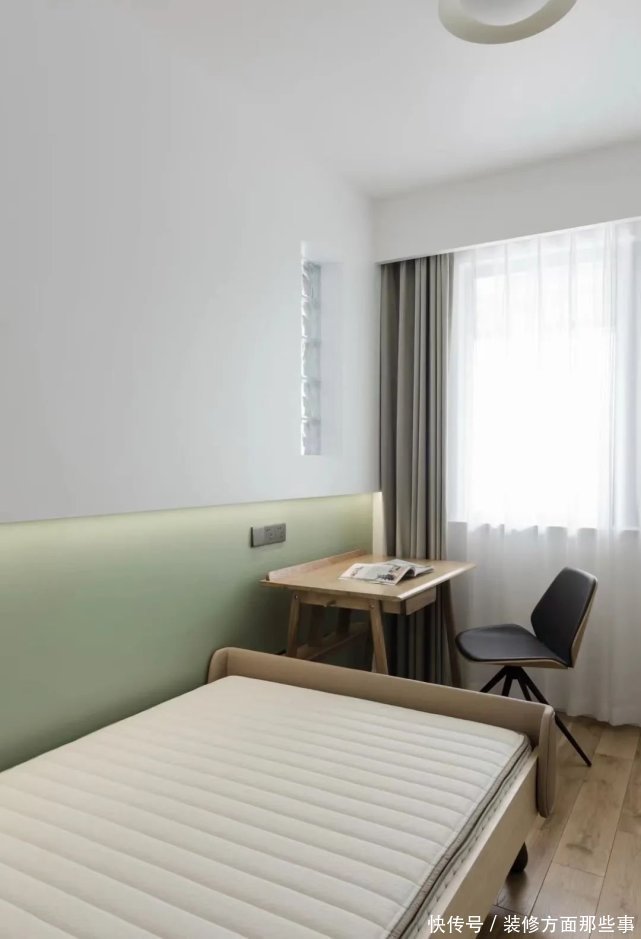 深木色|收纳美观两不误!114㎡四口之家,她家木柜暗藏这些玄机!