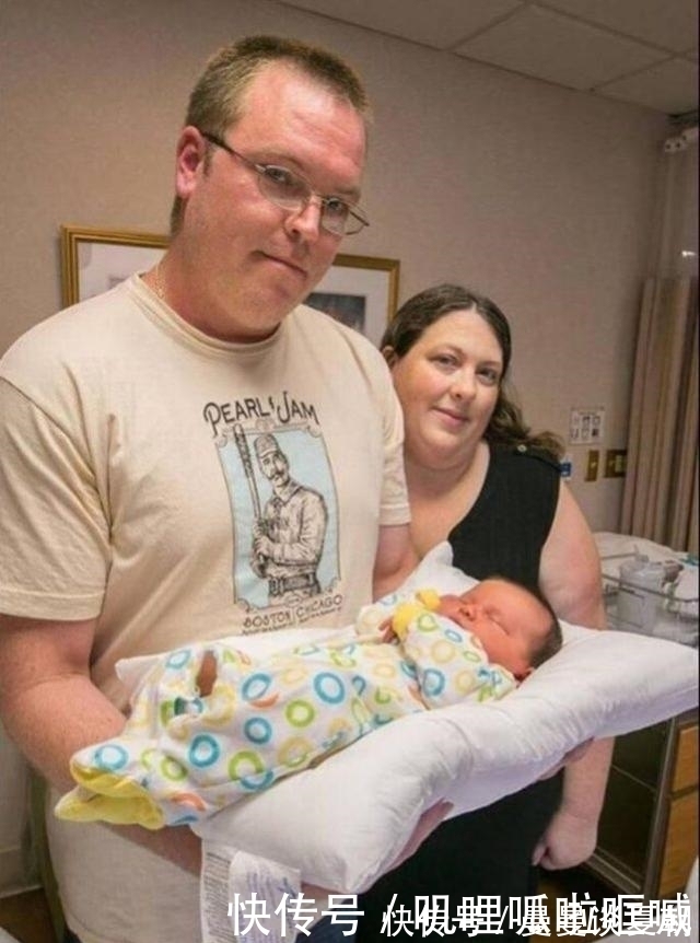 美国|美国女子生下重达13斤的“巨婴”,个头如同半岁的婴儿