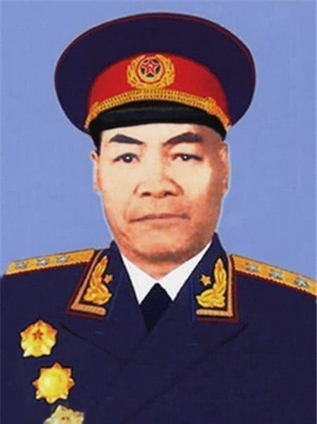 司令员|西北野战军成立之初，四大纵队，都是谁担任纵队司令员