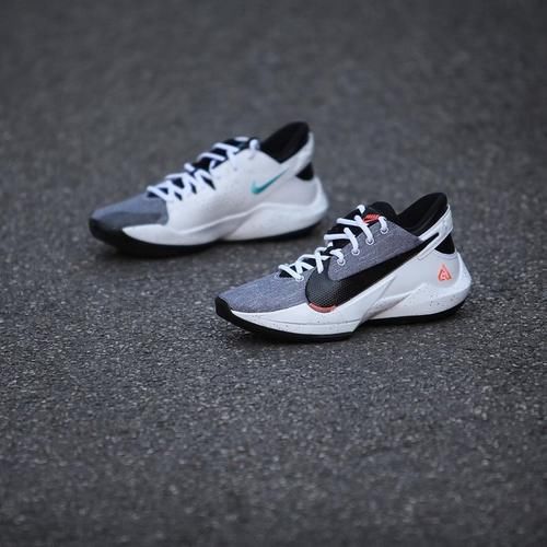 Nike Freak 2“水洗丹宁”版本曝光！外观设计一如既往沉稳大方