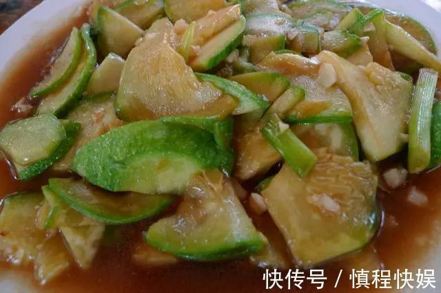 男友|妹妹带男友一家来做客，我烧了农家柴火饭招待，结果好心办坏事