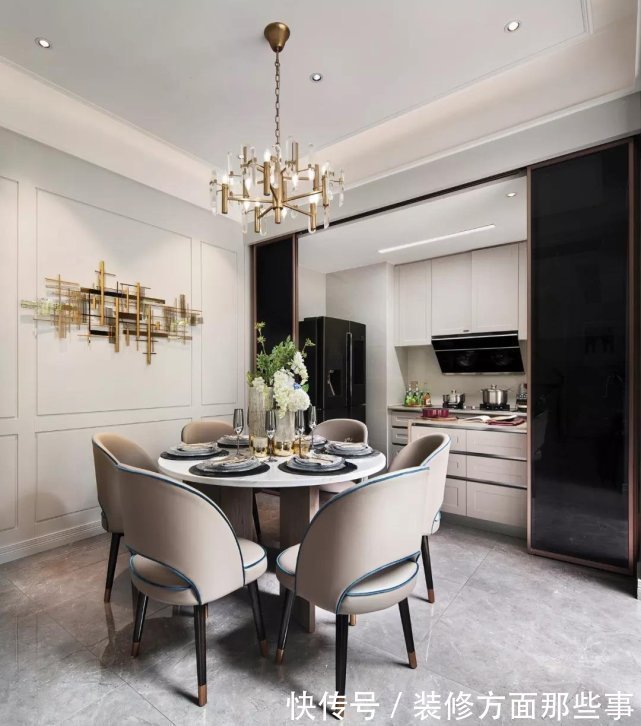 罗马柱|122平代风四居室,有一层恰到好处、不过于浓郁的浪漫情调