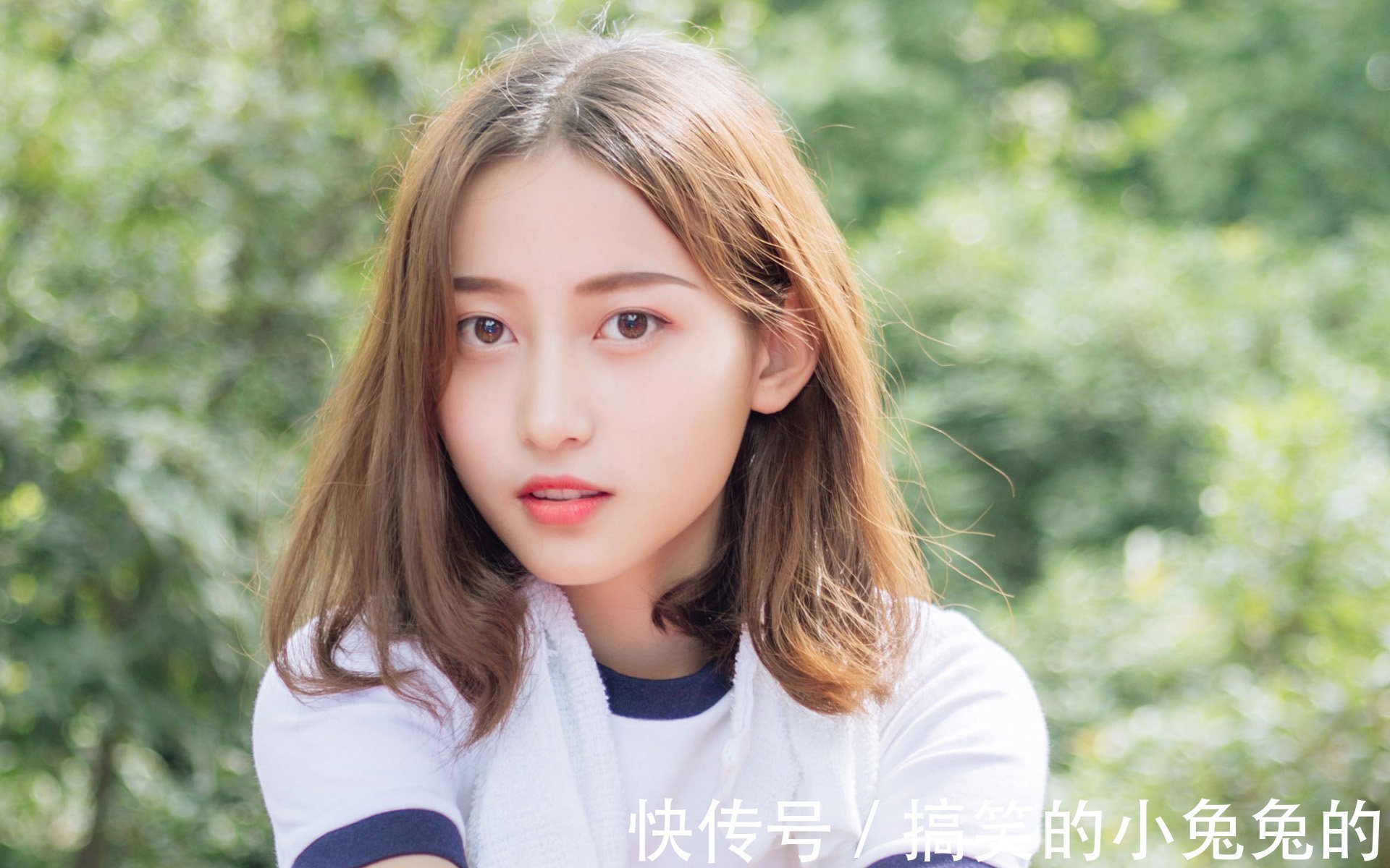 |搞笑GIF段子:姐妹们顶住,新娘马上就要胡牌了