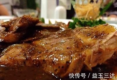黑胡椒粉跟白胡椒粉有何区别?商家:区别挺大的,别再乱用了