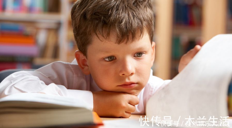 女儿|4岁女儿画“蛇”得了奖,孩子妈妈还在沾沾自喜,小姨:快报警