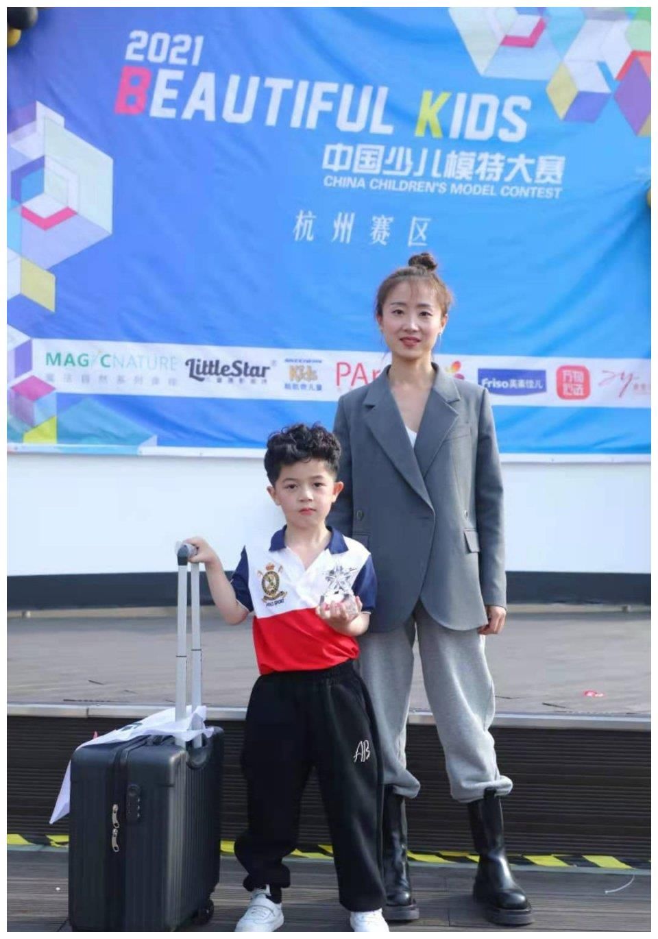 第六季BeautifulKids中国少儿模特大赛·杭州总决赛人气冠军江承阳