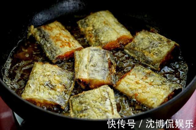 带鱼红烧卖相差教你1招不破皮,条形完整还好吃