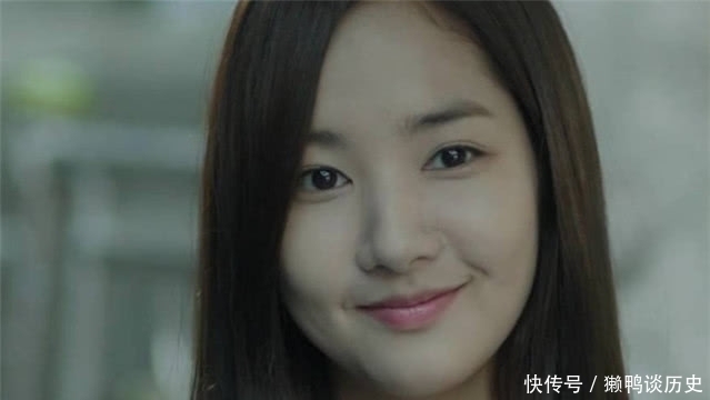 高鼻梁|女生脸上有这3个“特征”,塌鼻子比高鼻梁更心动,异性缘飙升!