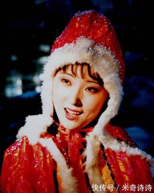 红楼梦&林黛玉师承贾雨村,为何整本《红楼梦》中,她从未提过这位老师?