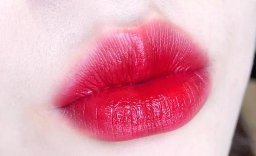 你的第一只大牌口红是哪个？除了999，90后更喜欢405，不愧是经典