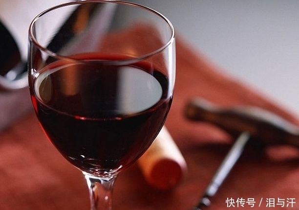 男人一天的饮酒量不要超过多少?专家教你测自己的酒量