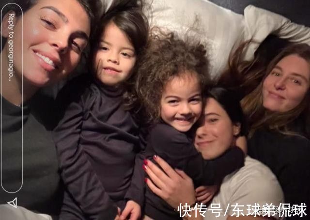 c羅|C羅年收入1.2億，為何喬治娜還要為幾萬出場費走秀拋頭露面？