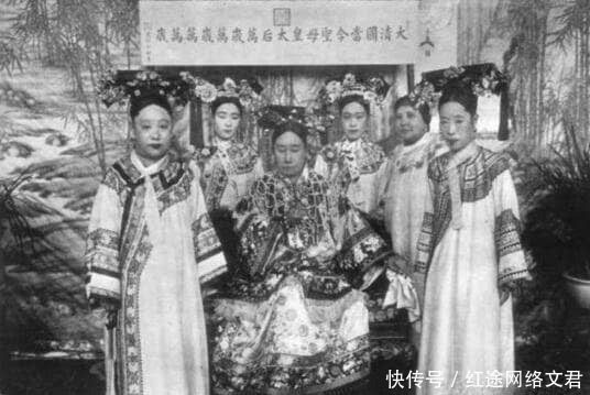 嫔妃|真实古代后宫嫔妃样子，古代妃子照片看了真是凉凉