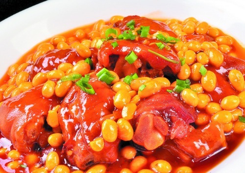 家常焖猪蹄的方法介绍