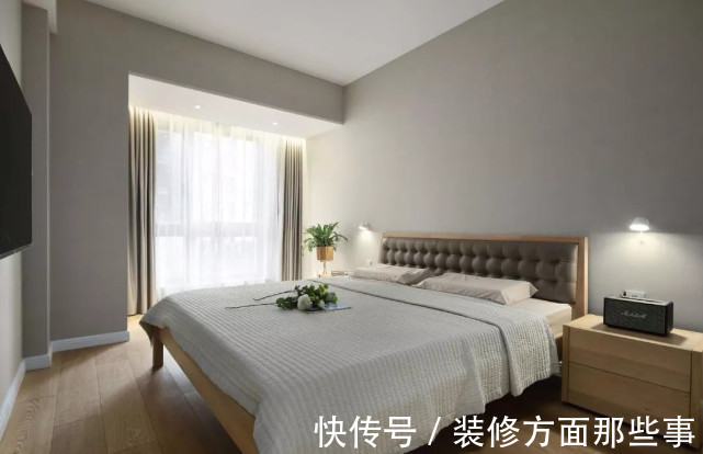 灯光|126平现代风三居室,暖色让客厅温馨,灯光的设计是一大亮点