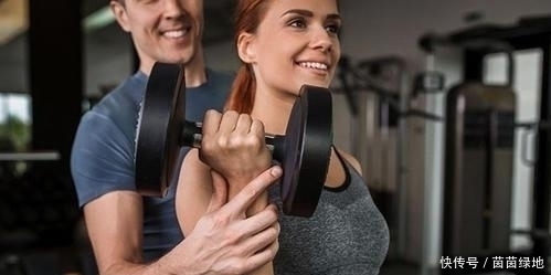 杠铃|德国双胞胎美女酷爱健身,大长腿加翘臀,姐妹同台吸粉无数