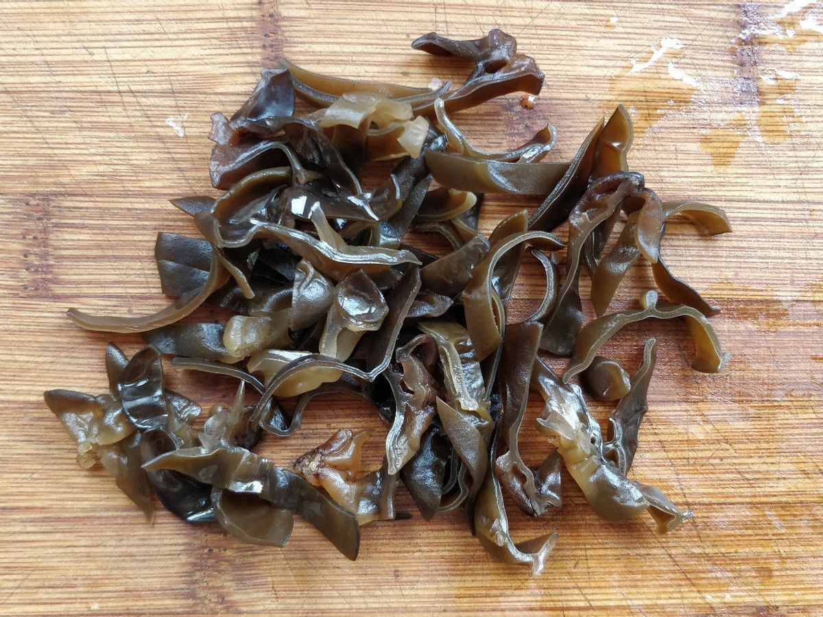 干煸菜花这样做，焦香爽脆还入味，吃一次就上瘾