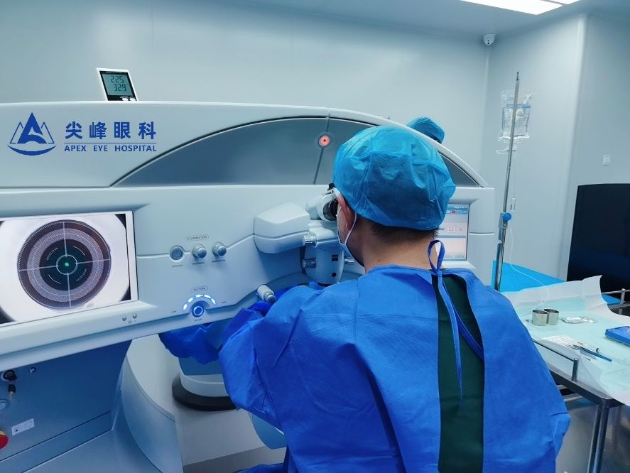 眼科|近视手术选激光还是ICL晶体植入？郑州尖峰眼科提醒这些指标很关键